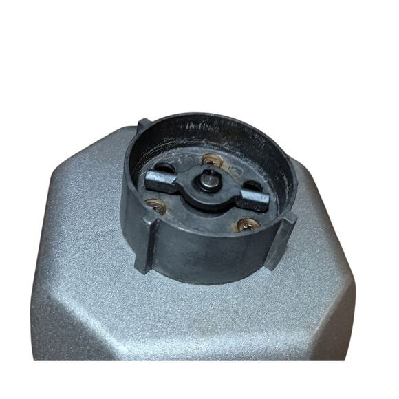 Oster Sunbeam Automatic Bread Maker Machine Model 5814 Pan & Paddle Part - Picture 9 of 10